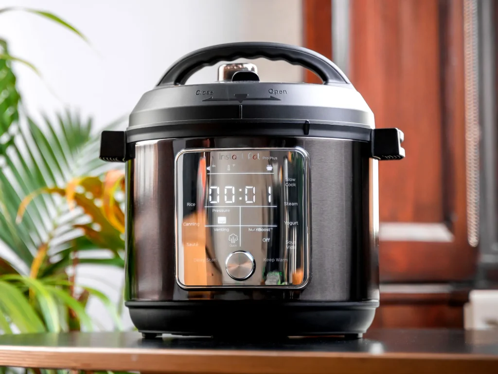 Gear Instant Pot Pro Plus 1